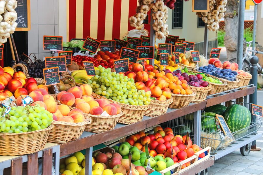 Cefalù: Market Tour and Meal at a Local's Home - How to decide if the price makes sense