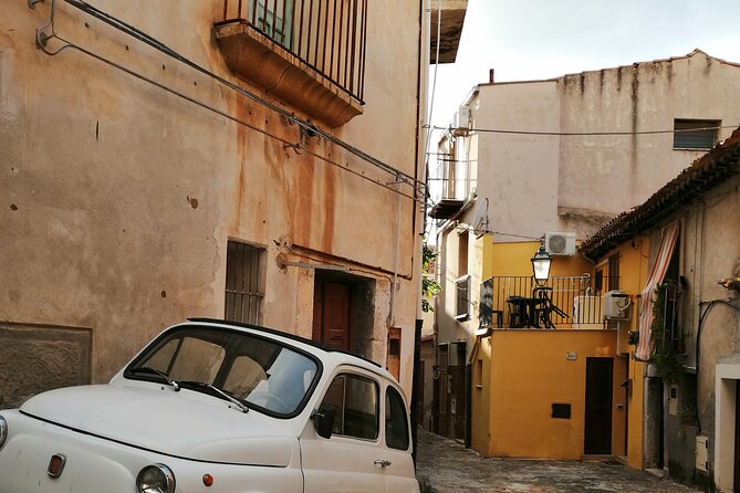 Cefalù's Food and Cultural Tour with Licensed Guide - Porta Pescara and the old fishing port
