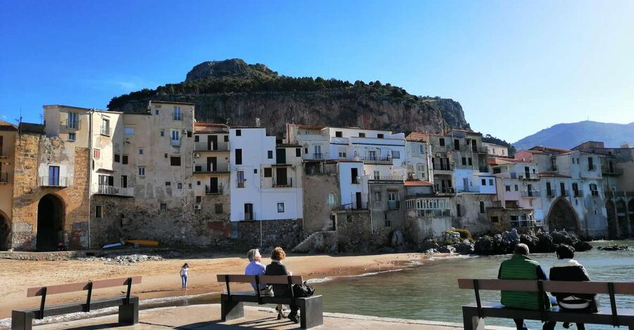 Cefalù: Street Food Tour with Tastings - Accessibility, languages, and booking flexibility