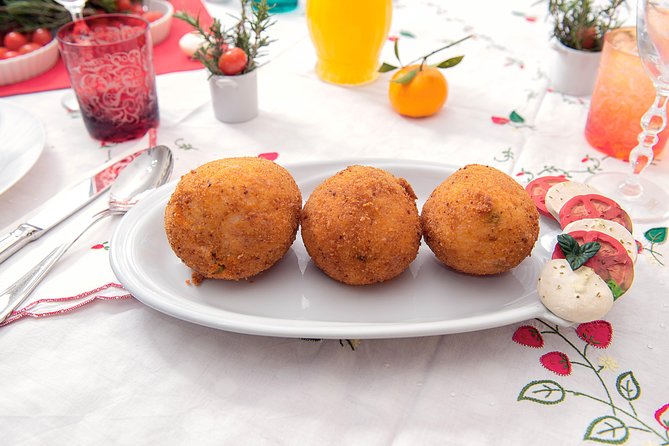 Cesarine: Home Cooking Class & Meal with a Local in Catania - Who will enjoy this class most?