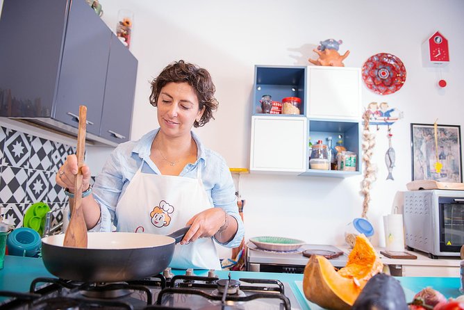 Cesarine: Home Cooking Class & Meal with a Local in Palermo - Palermo cooking with a local family