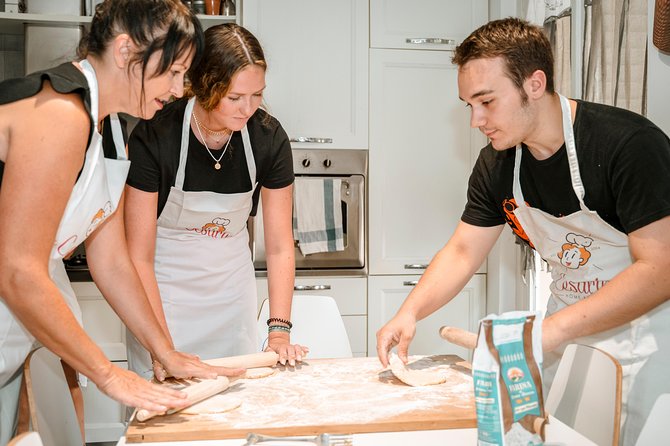 Cesarine: Home Cooking Class & Meal with a Local in Palermo - Rosa Maria’s arancine and pasta lessons