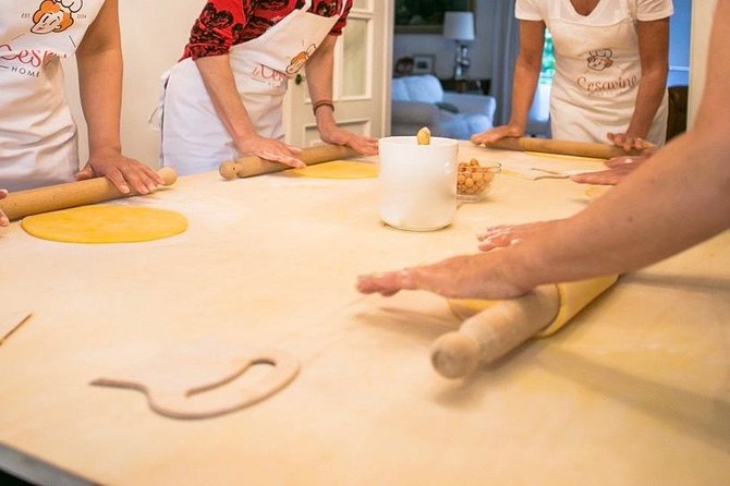 Cesarine: Small group Pasta and Tiramisu class in Catania - Making pasta from scratch in Catania