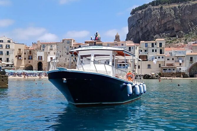 Coast to Coast Cefalù excursion - Seeing Cefalù from the water