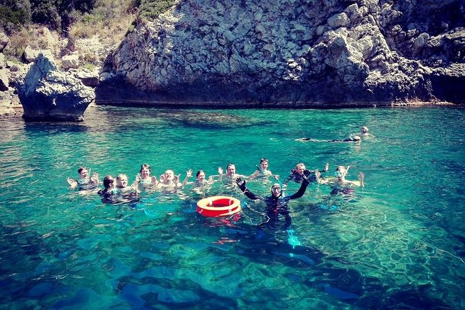 Coast to Coast from Taormina -2 HOURS MINI- CRUISE ISOLABELLA - Who will enjoy this coastal cruise most?