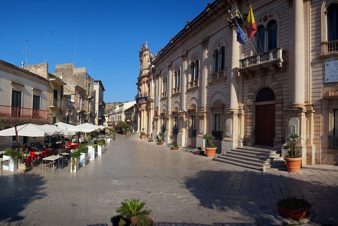 COMMISSARIO MONTALBANO Tour - Modica, Baroque streets and a serious chocolate stop