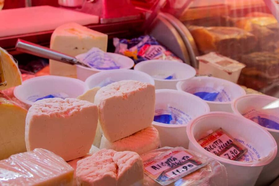 Cooking class, visit to the Catania market and light lunch - Learning the logic of Sicilian cooking