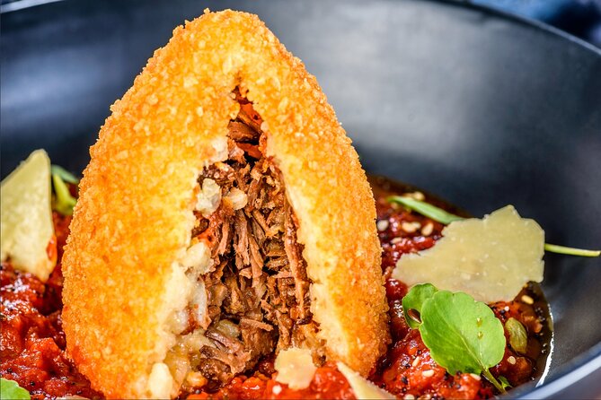 Course of Arancini and Almond Paste in Catania - Chef Simona’s hands-on teaching style