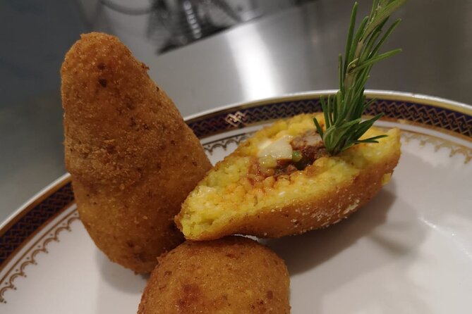 Course of Arancini and Almond Paste in Catania - What the 2.5-hour schedule means for you