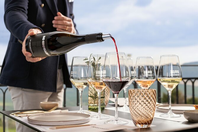 Di Giovanna Winery Tour & 5 Wine Tasting - What the hosts add to the visit