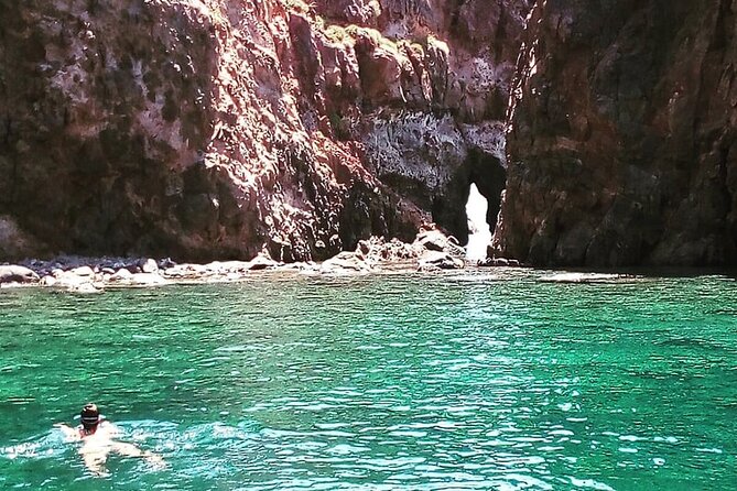 Discovering Lipari by boat (Private tour) - The former pumice quarries and their pale seabed