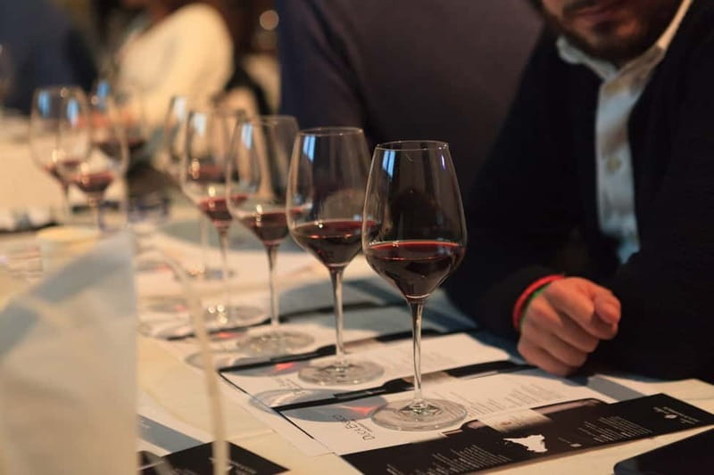 Duca di Salaparuta: Tour of the winery and wine tastings - Entering the Duca di Salaparuta cellars