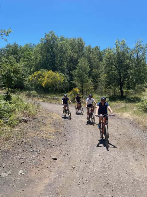 E-mtb tour through lava flows and down to Alcantara gorges - Is this really suitable for beginners?
