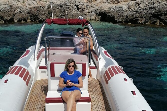 Egadi Islands Boat Tour: Favignana and Levanzo with Lunch - A short spell ashore in Favignana