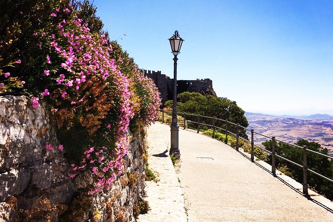 Erice walking-tour, the ancient village and local products (all incl) - English gardens and the Castle of Venus