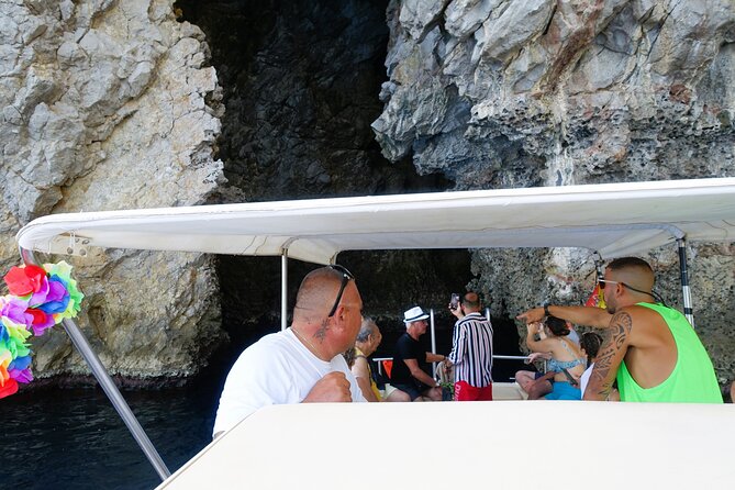 Escursioni in barca Taormina Giardini Naxos Isola bella - How much value do you get for $42.33?
