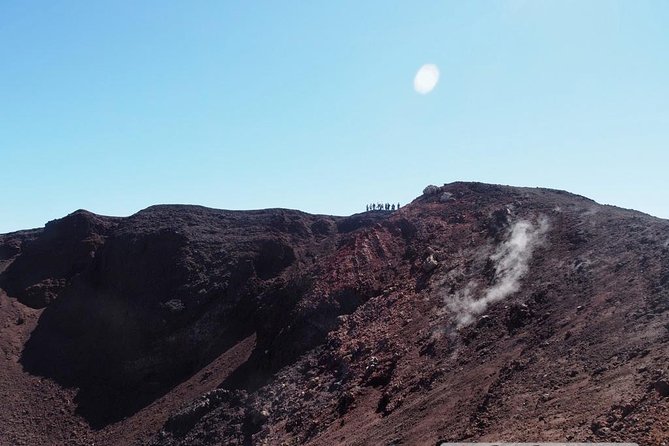 Etna 3000 from the south with Cable Car and trekking – Morning or Afternoon - The guide and the language choice