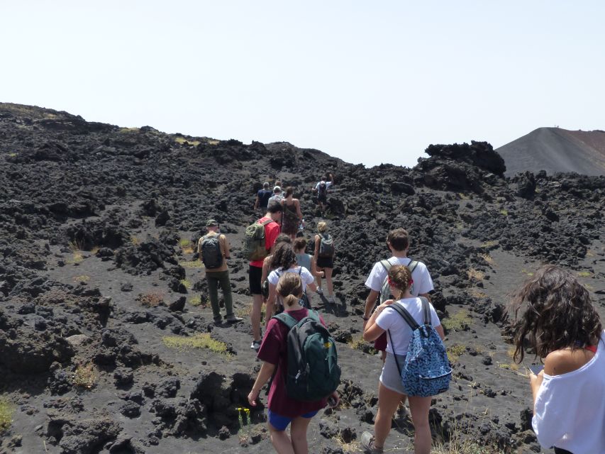 Etna 3000m - Guides, languages, and group comfort