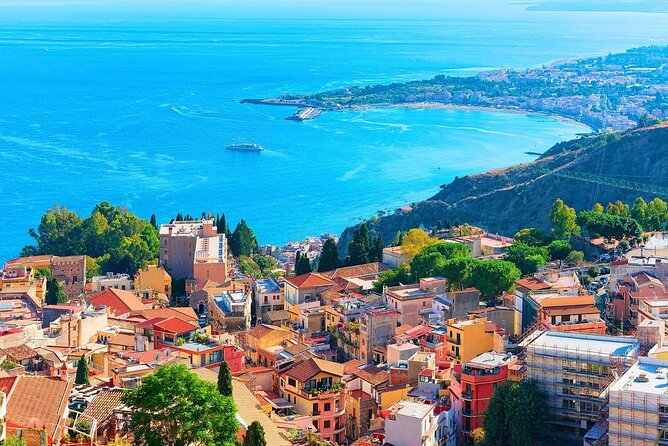Etna And Taormina Full Day Excursion from Palermo - Taormina: beautiful streets with very little spare time