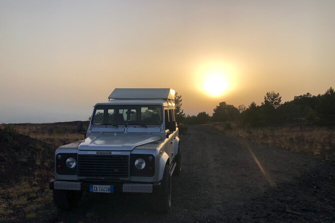 Etna at sunset - 4x4 tour with Sicilian sweet aperitif - The Valle del Bove viewpoint