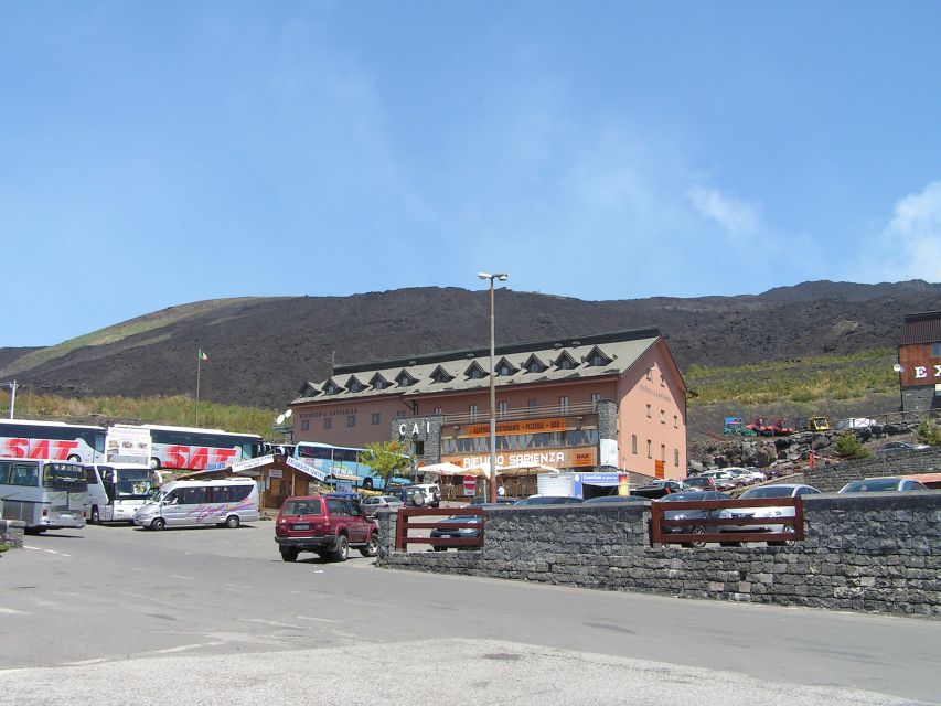 Etna Basic Tour 1900 metres - The three-hour Etna stop