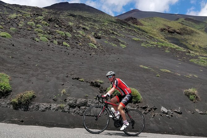 Etna Bike Tour - Cycling in Sicily - Bike, pedals, and equipment