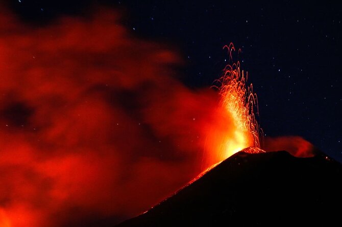 Etna craters excursion 3000 m. - Why the included equipment matters