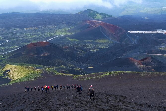 Etna excursion 3000 meters with 4x4 cable car and Trekking - What the Etna 3,000-meter outing is really like