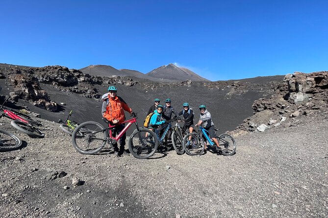 Etna Summit Craters E-bike - Starting at Etna South with the right bike