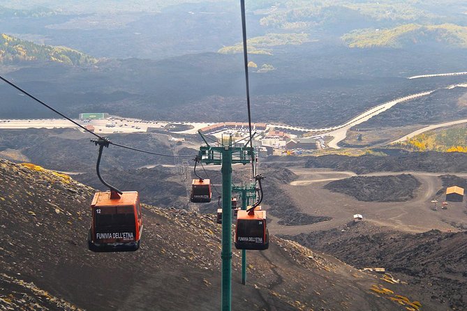 Etna & Taormina: Tasting, Cable car & off road to 2920m - Two hours to explore Taormina