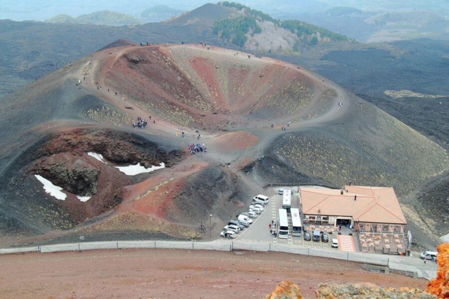 Etna Tour by Panoramic Bus - Nicolosi: two short pauses with different uses