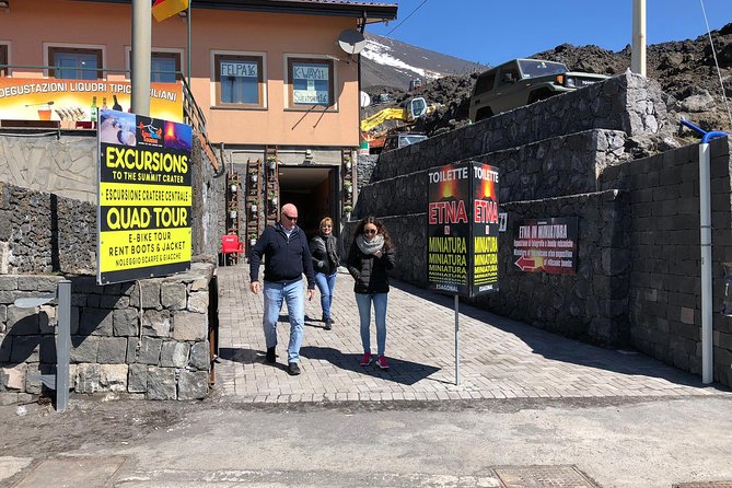 Etna tour from Syracuse with private driver - Honey, wine, and olive oil at Oro d’Etna