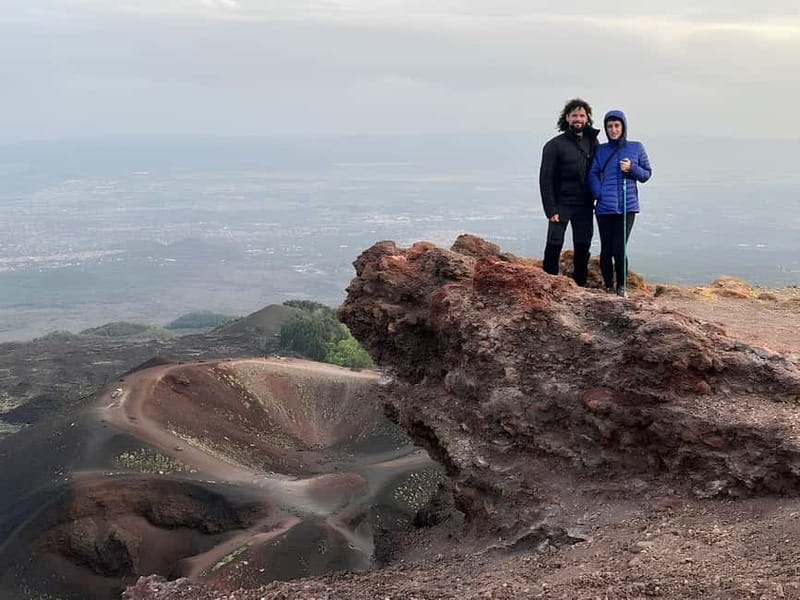 ETNA: TOUR GUIDATO DELL'ETNA CON PRELIEVO DA CATANIA - Walking the Silvestri Craters at 2,000 meters
