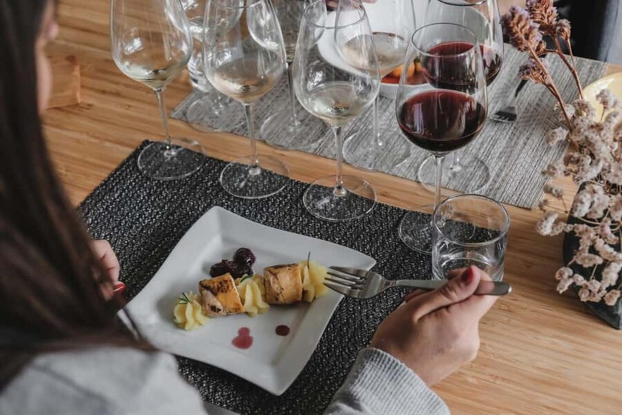 Etna: Urban Winery, Vineyards Walk & Wine Tasting at Sunset - Four Etna wines and chef Leonardo’s pairings