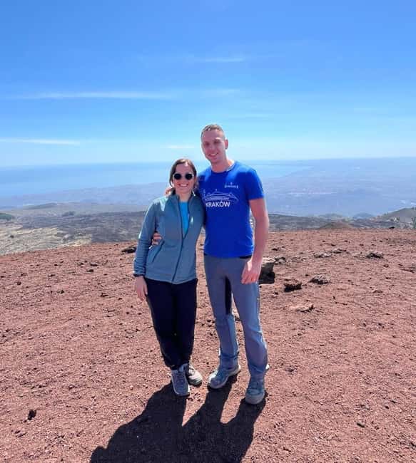Etna walking tour, visit of a lava tunnel, Arancino tasting - Free time in an Etna town