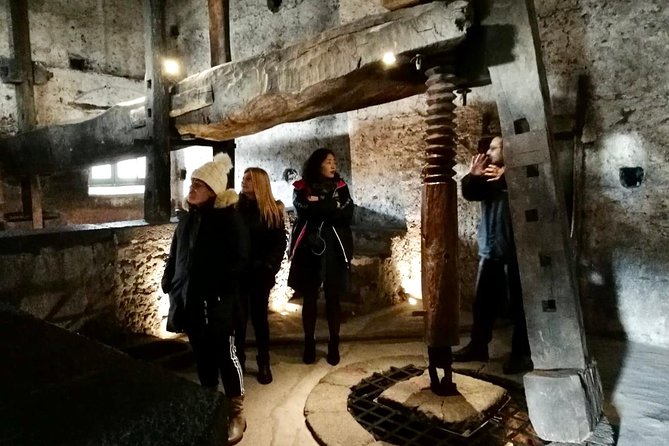 Etna Wineries Tour - Small Groups from Taormina - The guides can make or break the schedule