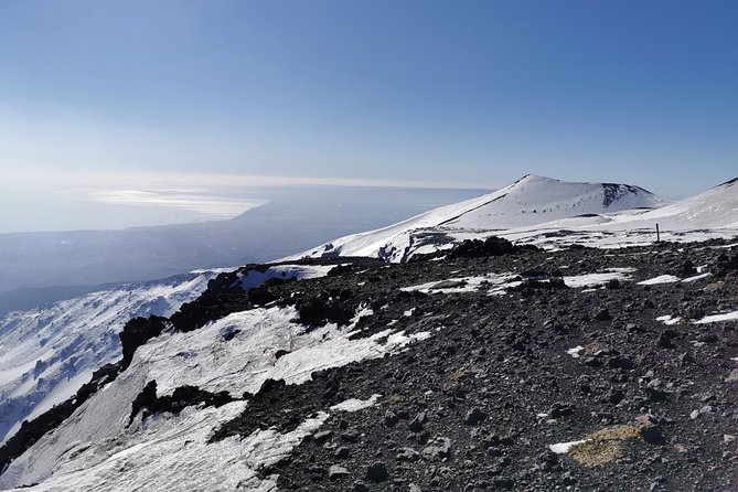 Etna: Winter excursion to 3.000mt - What to wear and pack for 3,000 meters