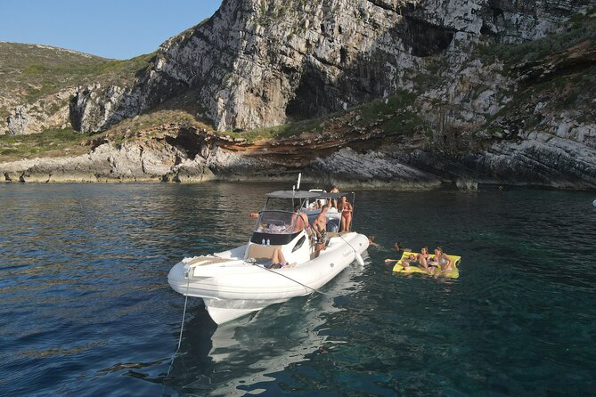 Exclusive Favignana Levanzo tour with tasting - Levanzo: the quietest stop