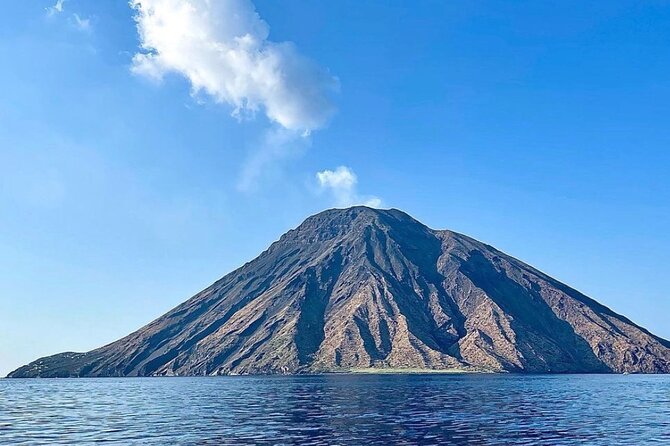 Exclusive tour of Stromboli island, Boat tour with Pasqualo - What Pasqualo adds to the experience