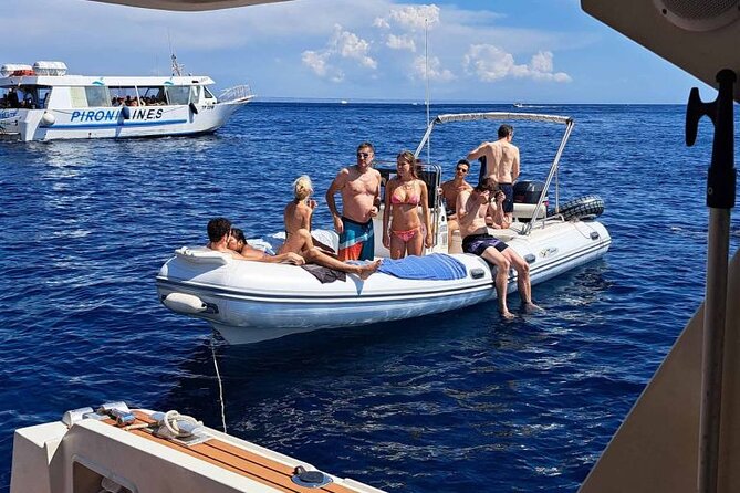 Favignana and Levanzo: Island tour by rib boat from Trapani - Cala Rossa, Favignana’s dramatic first stop