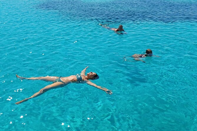 Favignana inflatable boat tour, wine tasting, snorkeling and relaxation - Why the small inflatable boat matters