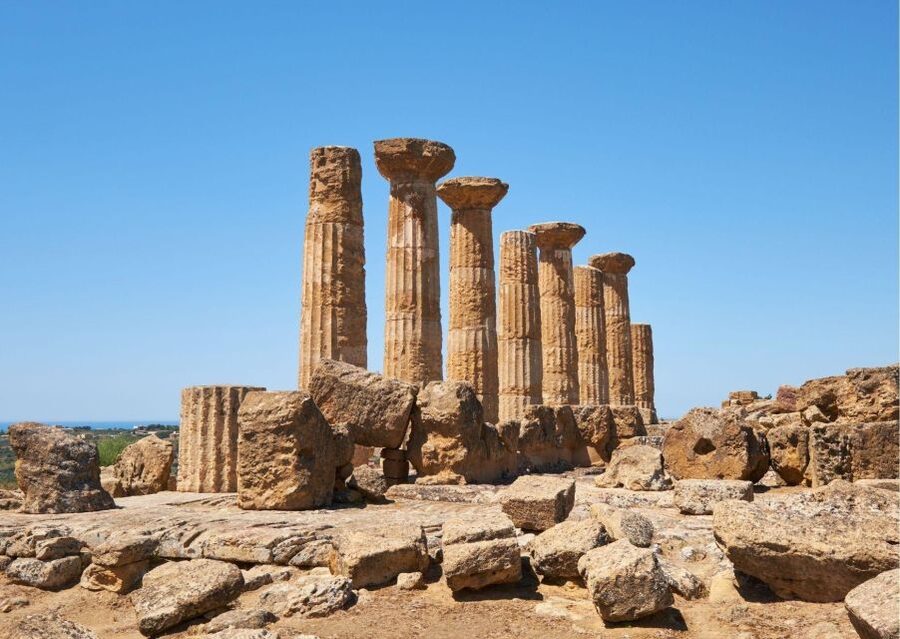 From Agrigento to Siracusa: Valley of Temples & Roman Villa - Should you book the Agrigento to Siracusa tour?