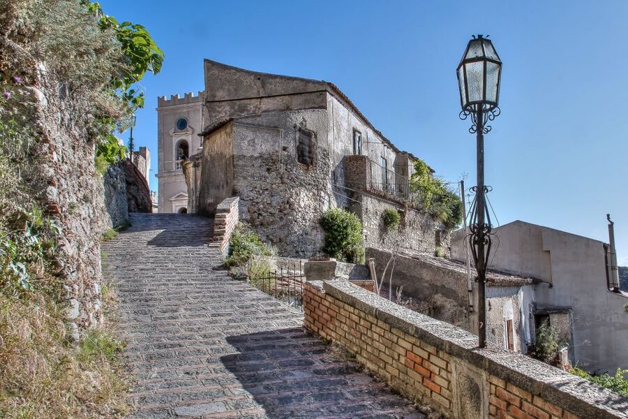 From Catania: Guided Godfather Tour with Taormina Visit - Small details that make the day easier