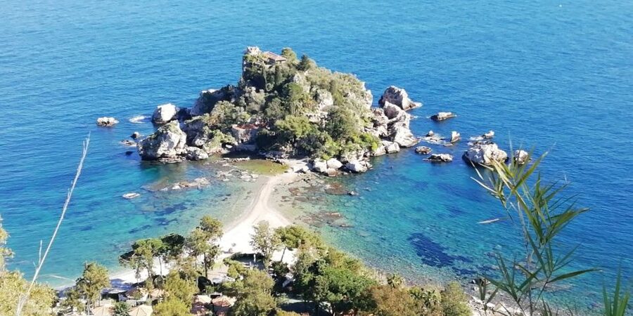 From Catania: Guided Tour of Mount Etna and Taormina - Who will enjoy this day most?