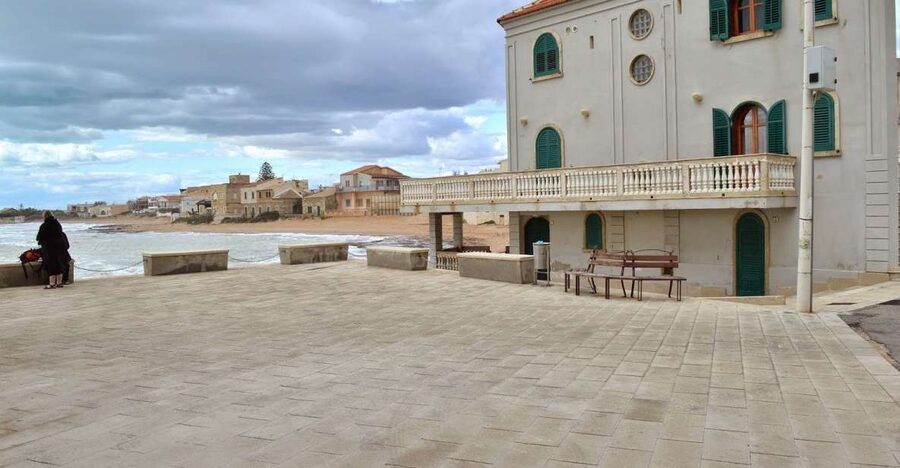 From Catania: Inspector Montalbano Day Tour with Audio Guide - Why this tour works for Montalbano fans