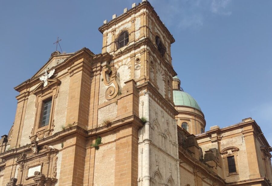 From Catania or Taormina: Agrigento and Piazza Armerina Tour - Should you book the Agrigento and Piazza Armerina day trip?