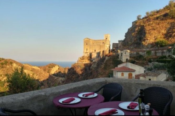 From Catania: Private/Guided Godfather with Appetizer and Pasta - What the $342.42 price means