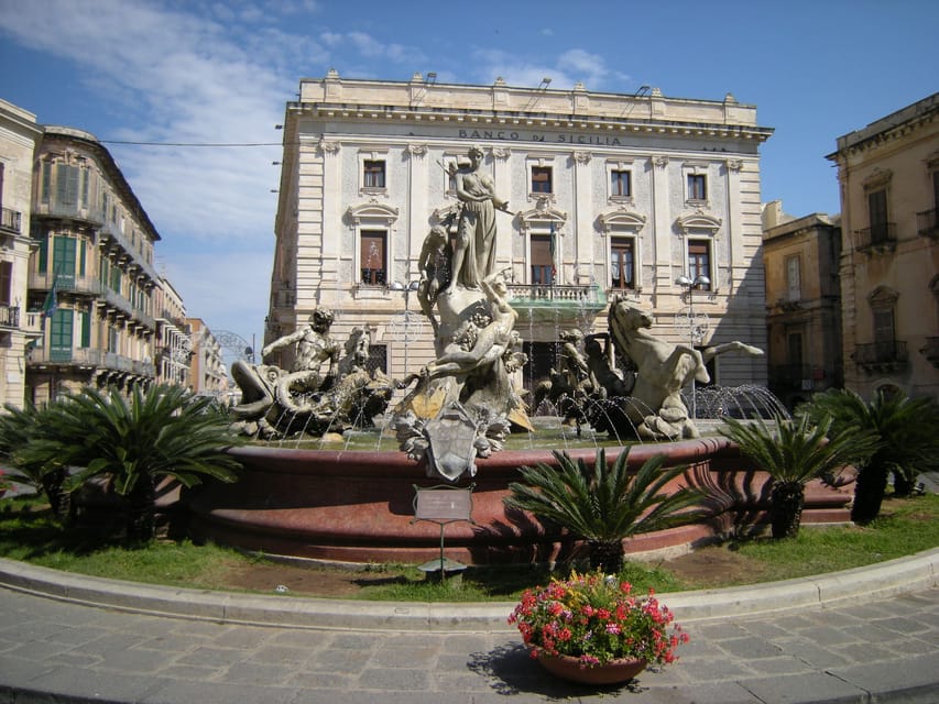 From Catania: Syracuse, Ortygia, and Noto Tour - What the audio guide can and cannot do