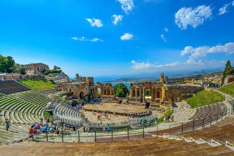From Catania: Taormina, Isola bella & Castelmola tour - Key points at a glance