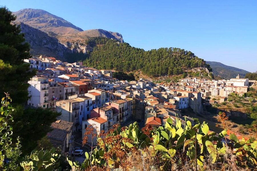 From Cefalù: Authentic Sicilian Villages and Happy Hour - The Sicilian happy hour is a real part of the tour